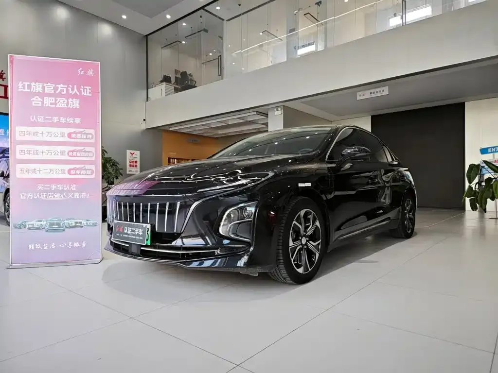 Hongqi E-QM5 2023