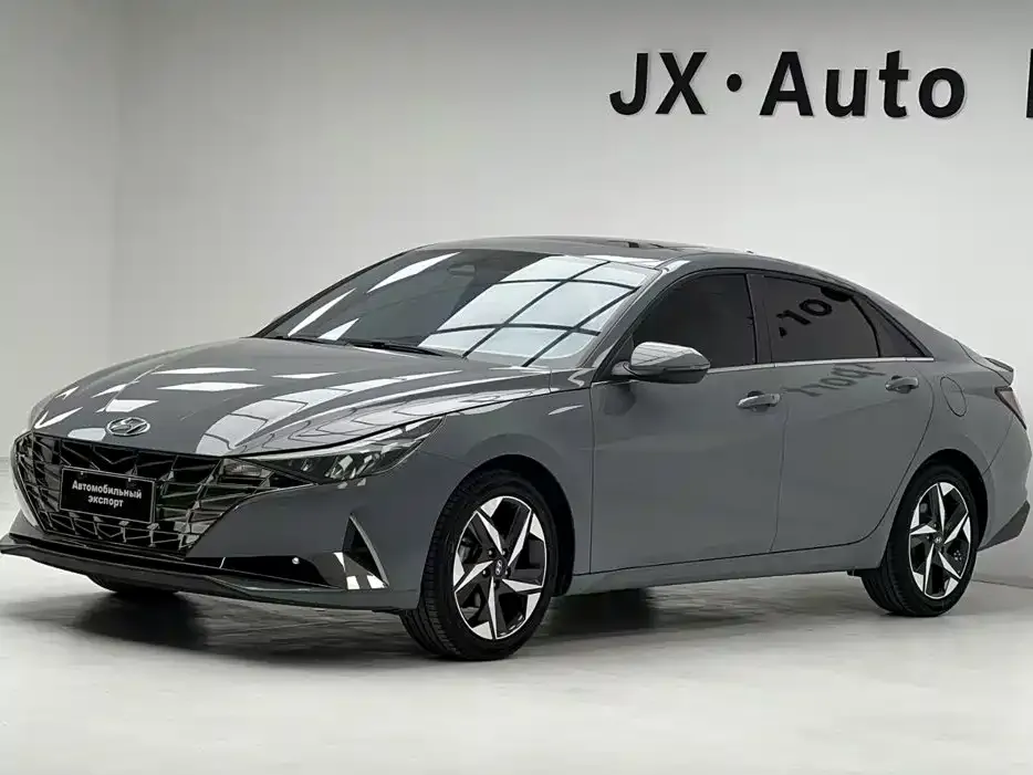 Hyundai Elantra 2022