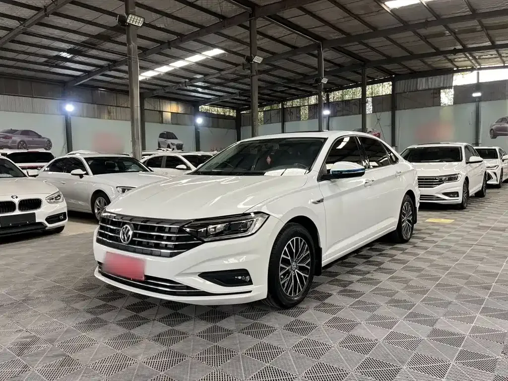 Volkswagen Sagitar 2021