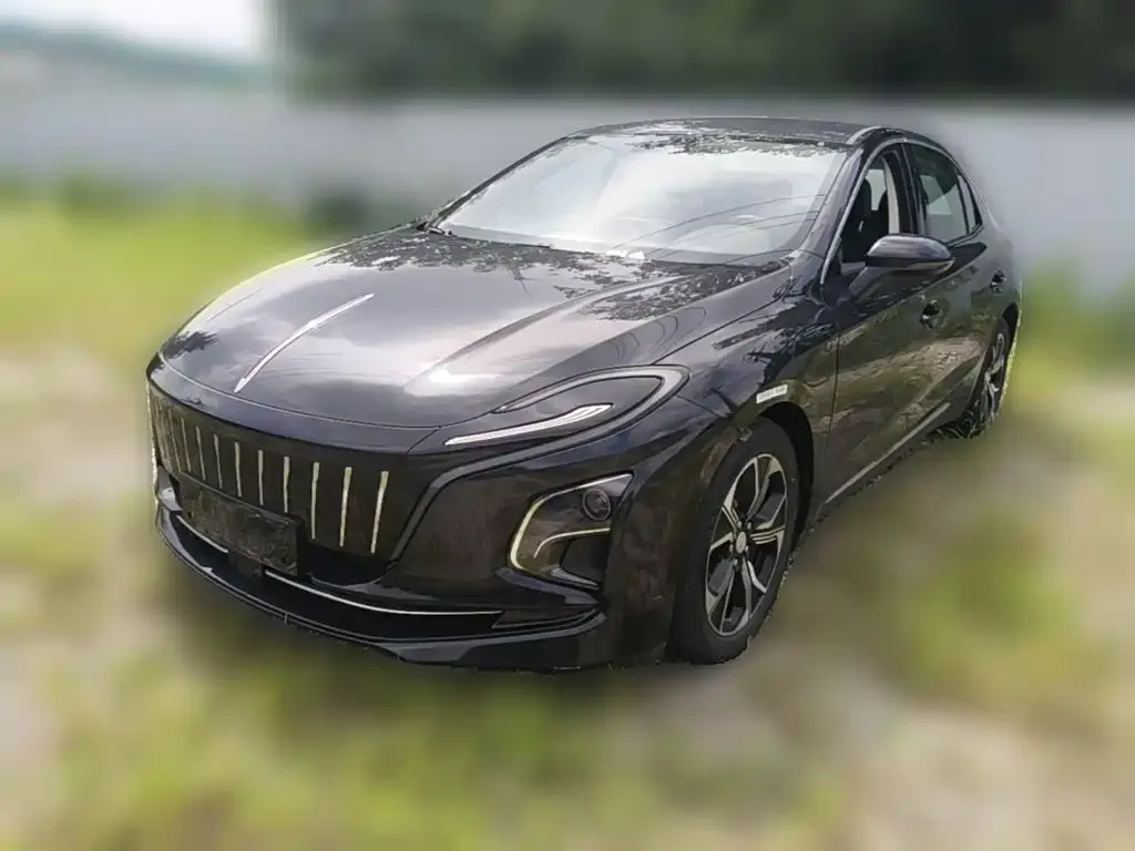 Hongqi E-QM5 2024