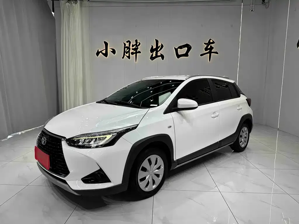 Toyota Yaris L 2023