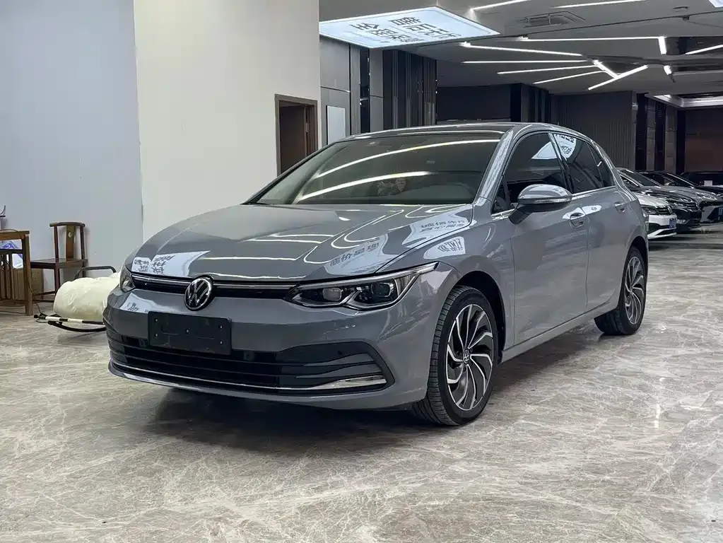 Volkswagen Golf 2022