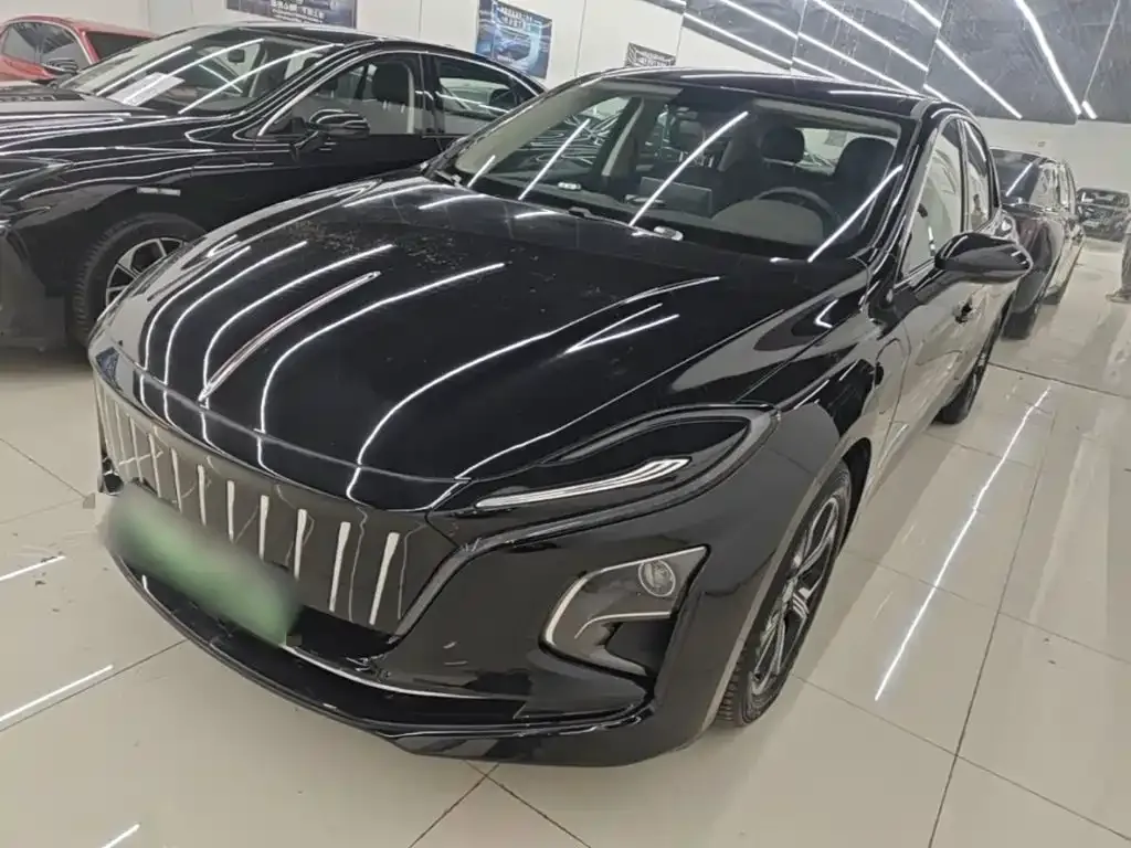 Hongqi E-QM5 2024