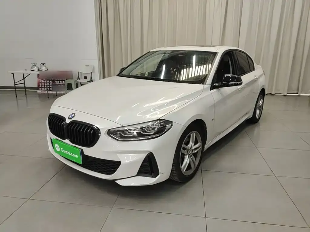 BMW 1 Series 2021