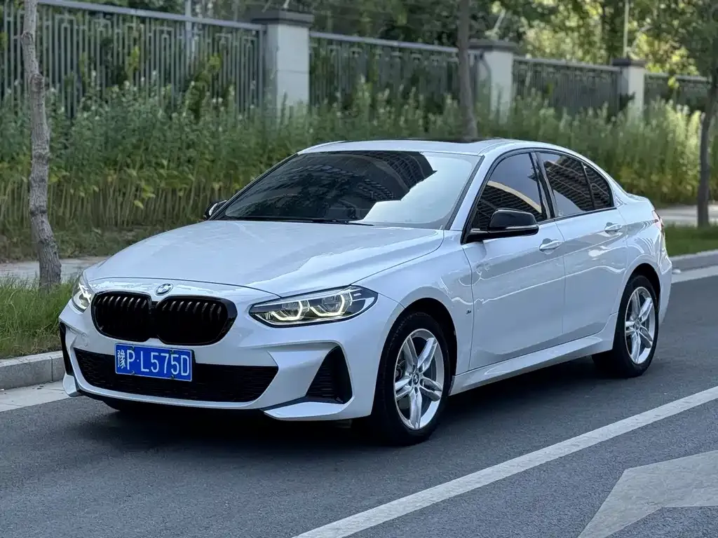 BMW 1 Series 2022