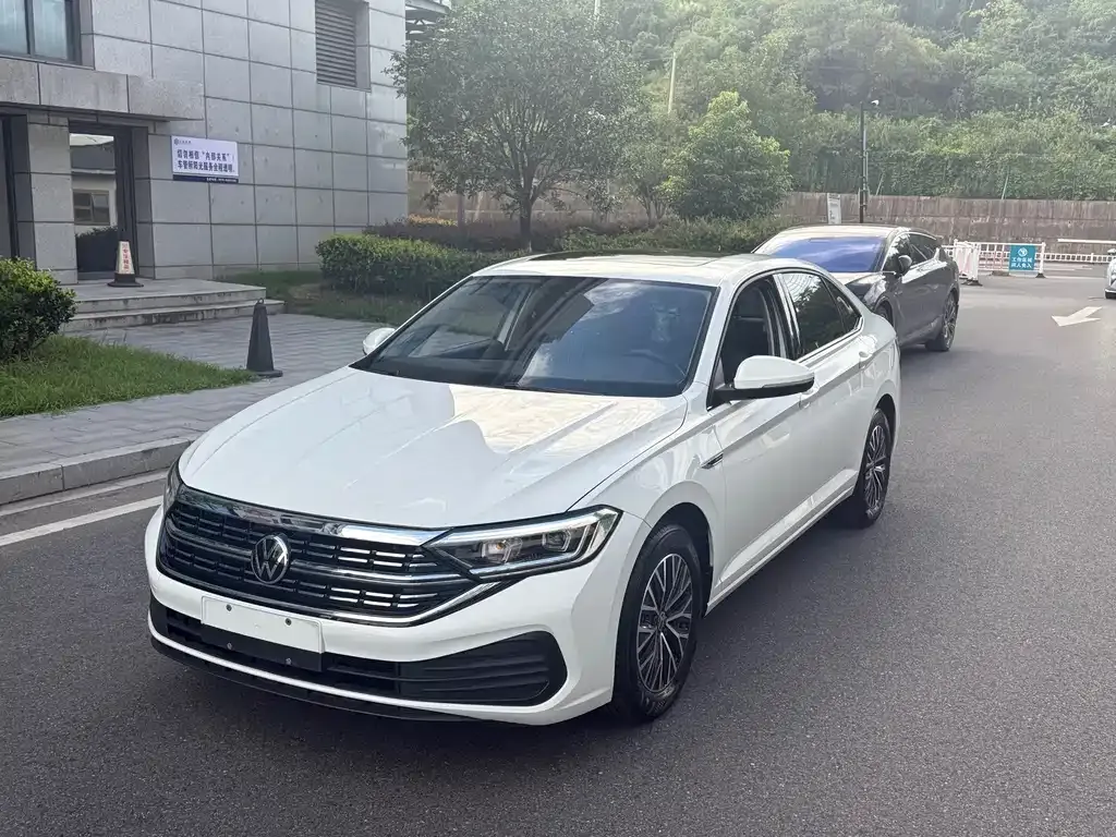 Volkswagen Sagitar 2024