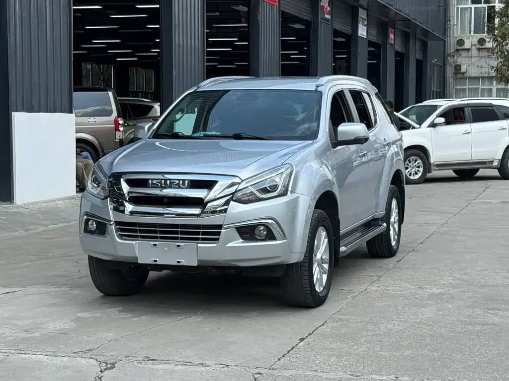 Isuzu MU-X 2021