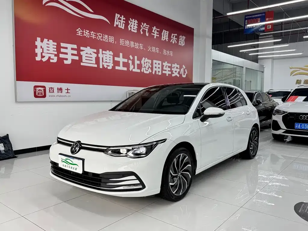 Volkswagen Golf 2024
