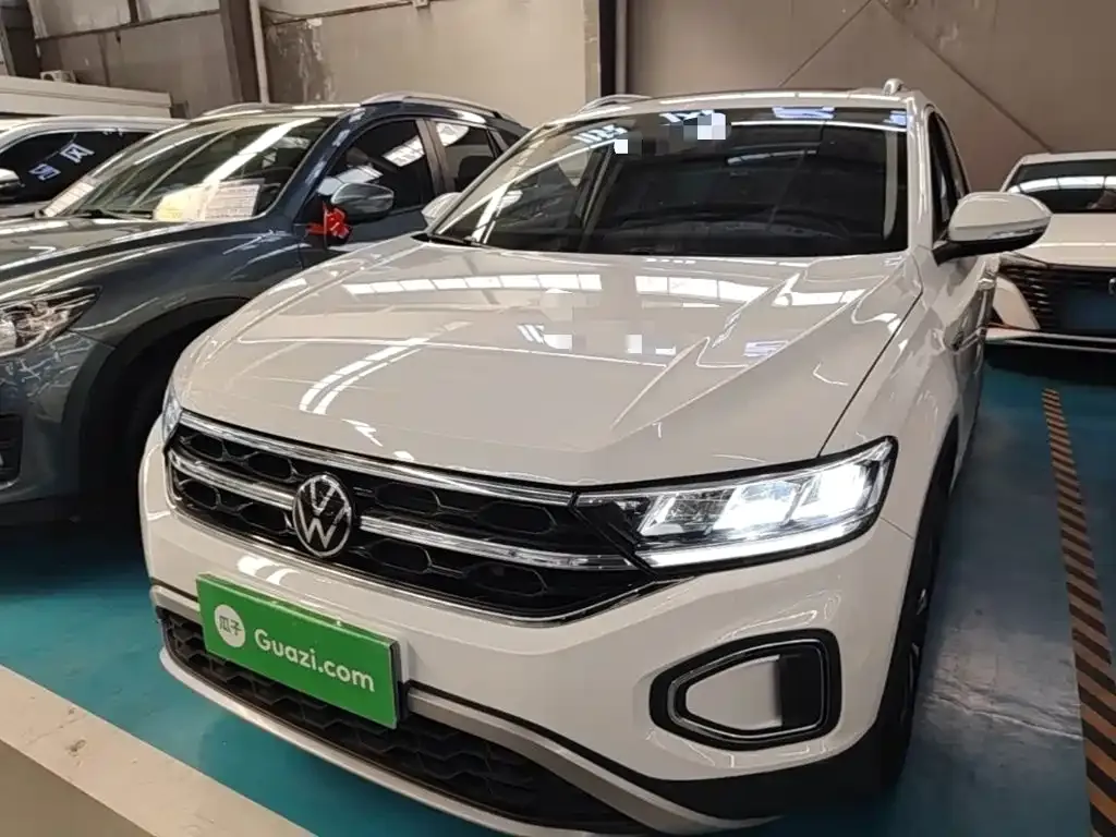 Volkswagen T-Roc 2024