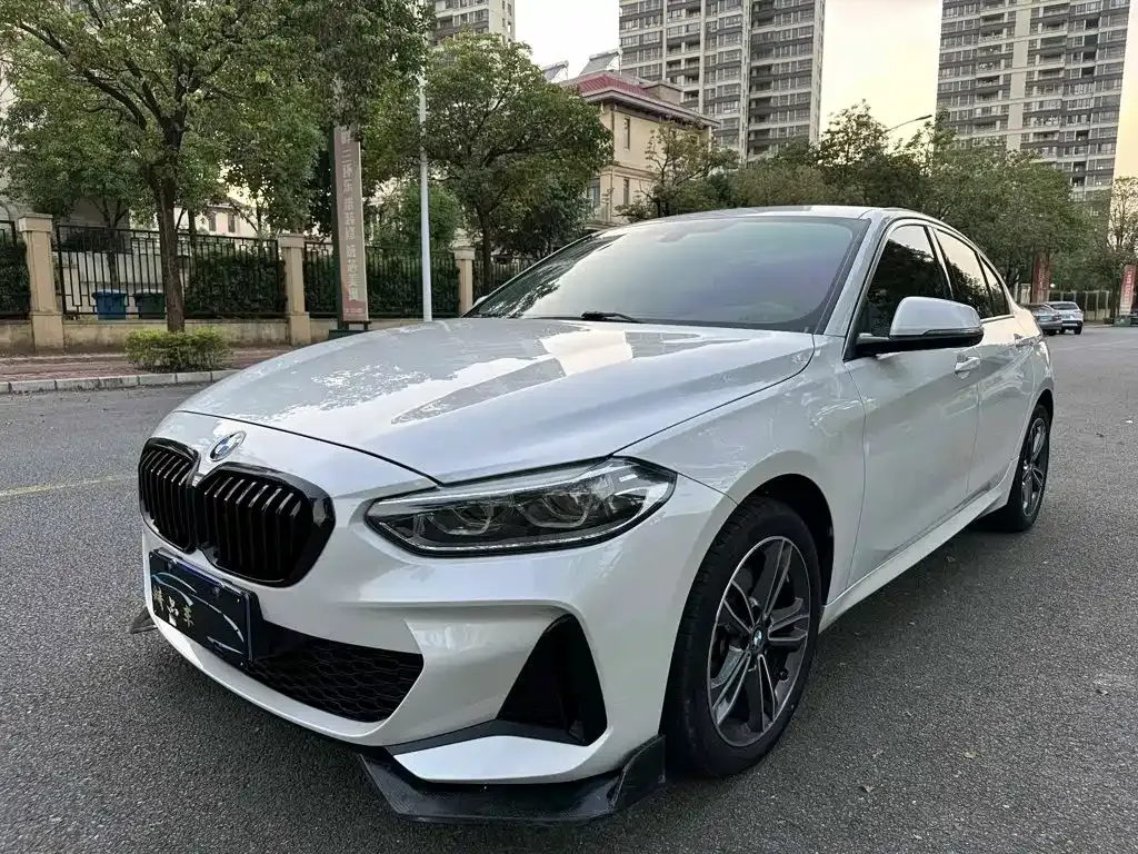 BMW 1 Series 2021