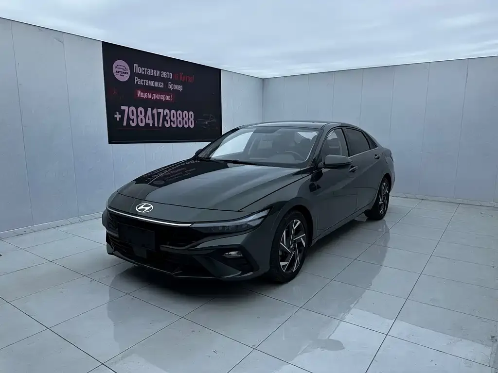 Hyundai Elantra 2024