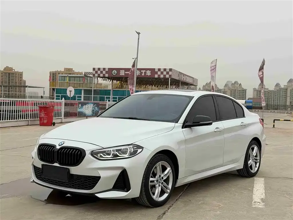 BMW 1 Series 2021