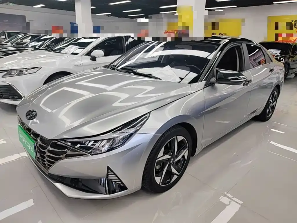 Hyundai Elantra 2023