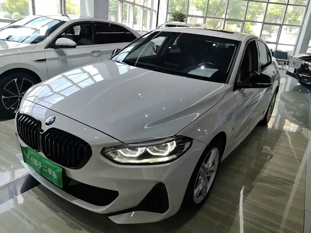 BMW 1 Series 2021