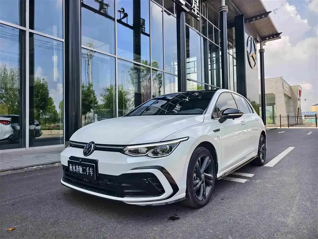Volkswagen Golf 2024