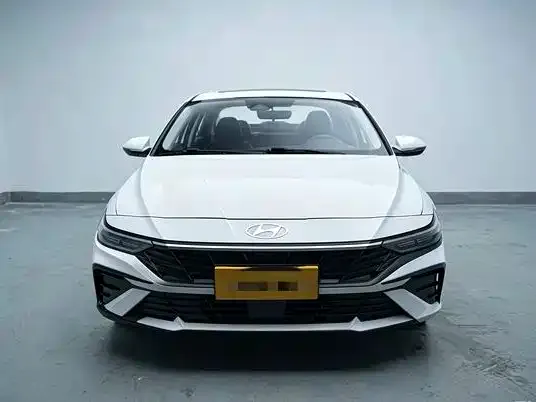 Hyundai Elantra 2024