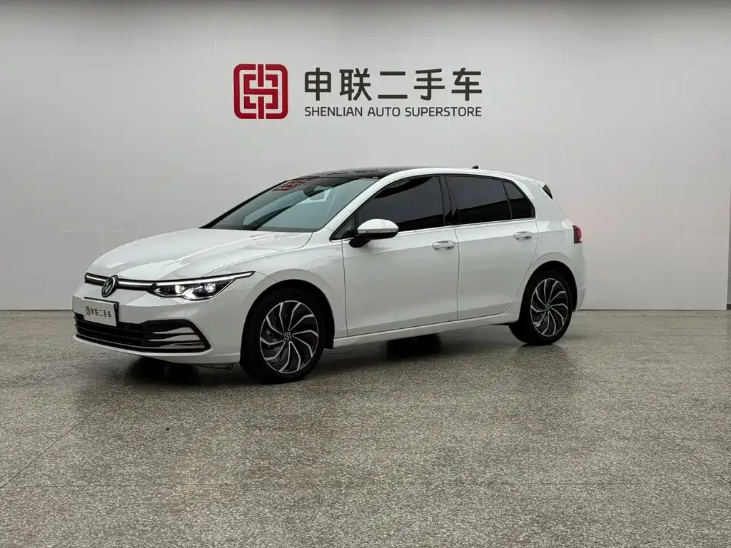 Volkswagen Golf 2024
