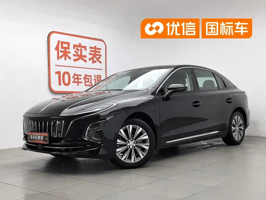 Hongqi E-QM5 2025