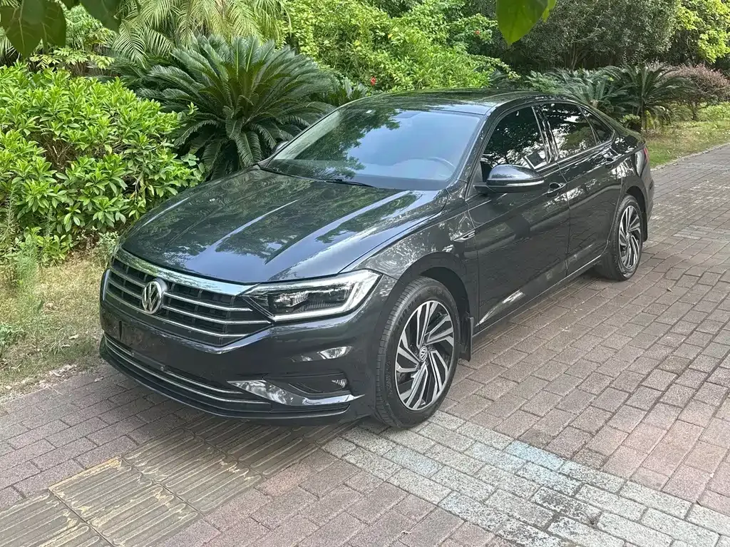 Volkswagen Sagitar 2022
