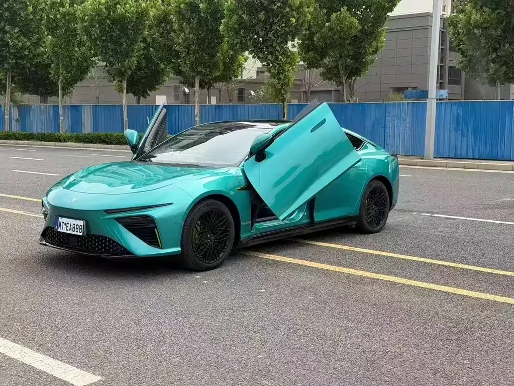 Neta S 2023