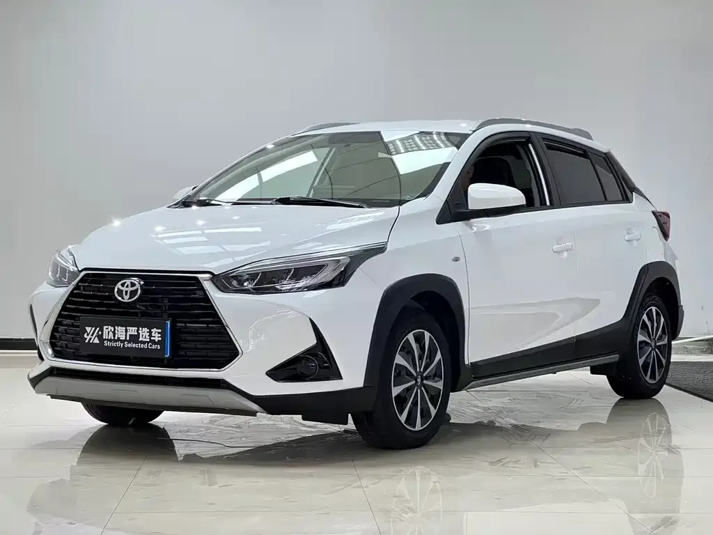 Toyota Yaris L 2022