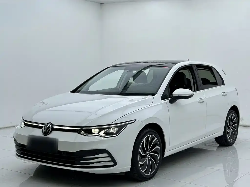 Volkswagen Golf 2024