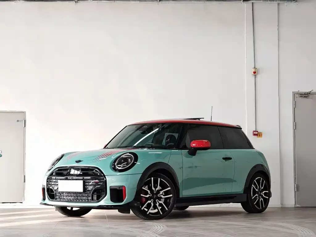 MINI JCW (John Cooper Works) 2025