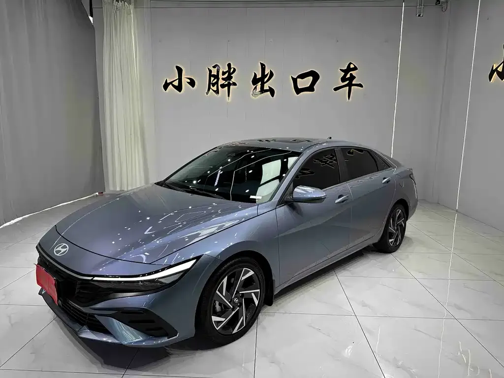 Hyundai Elantra 2024