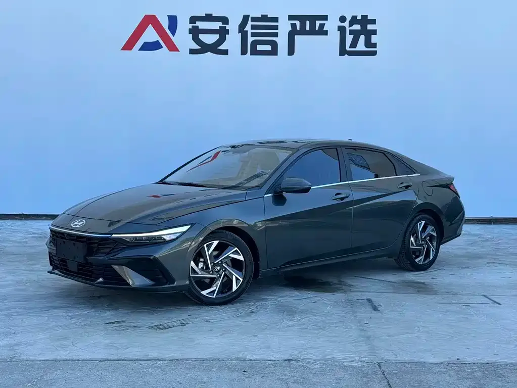 Hyundai Elantra 2024