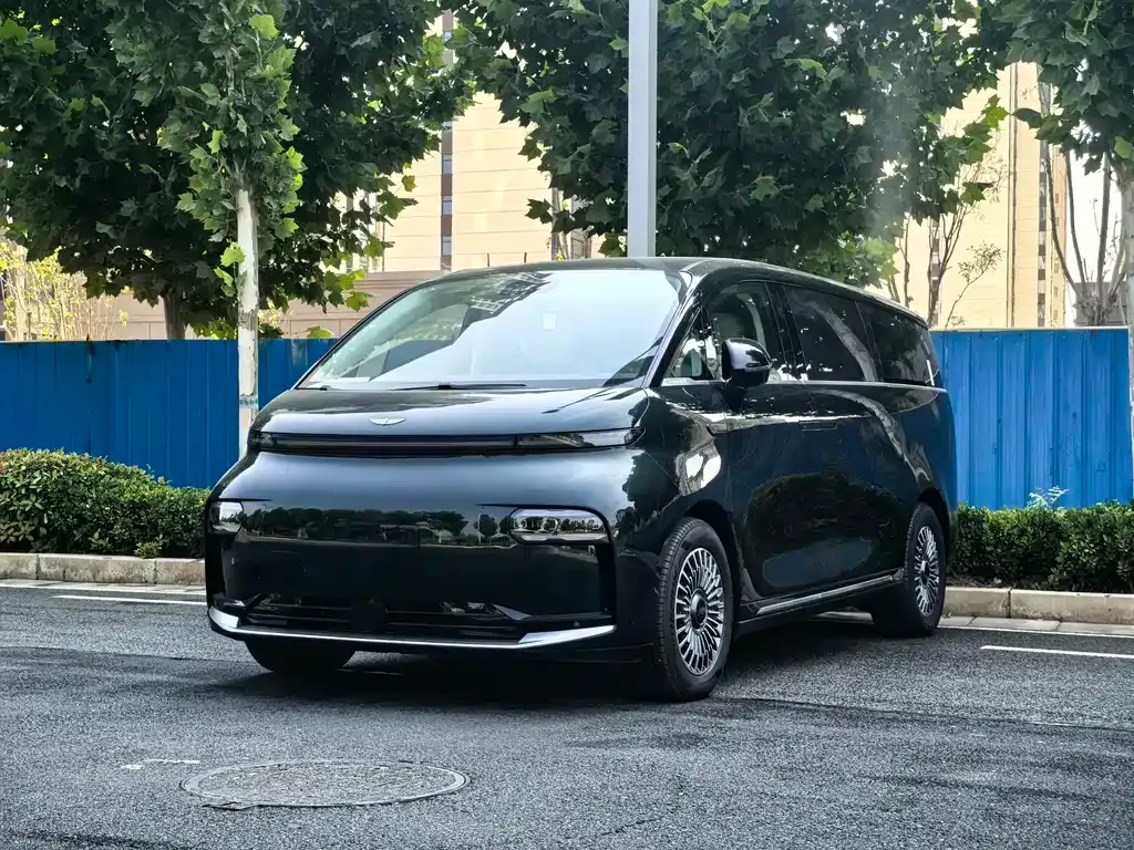 Geely Yizhen L380 2026