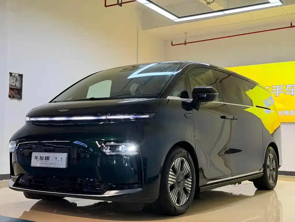 Geely Yizhen L380 2025