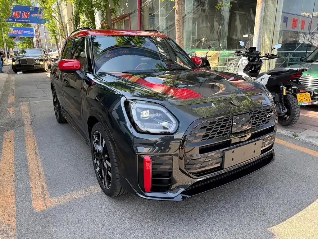MINI Countryman JCW 2025