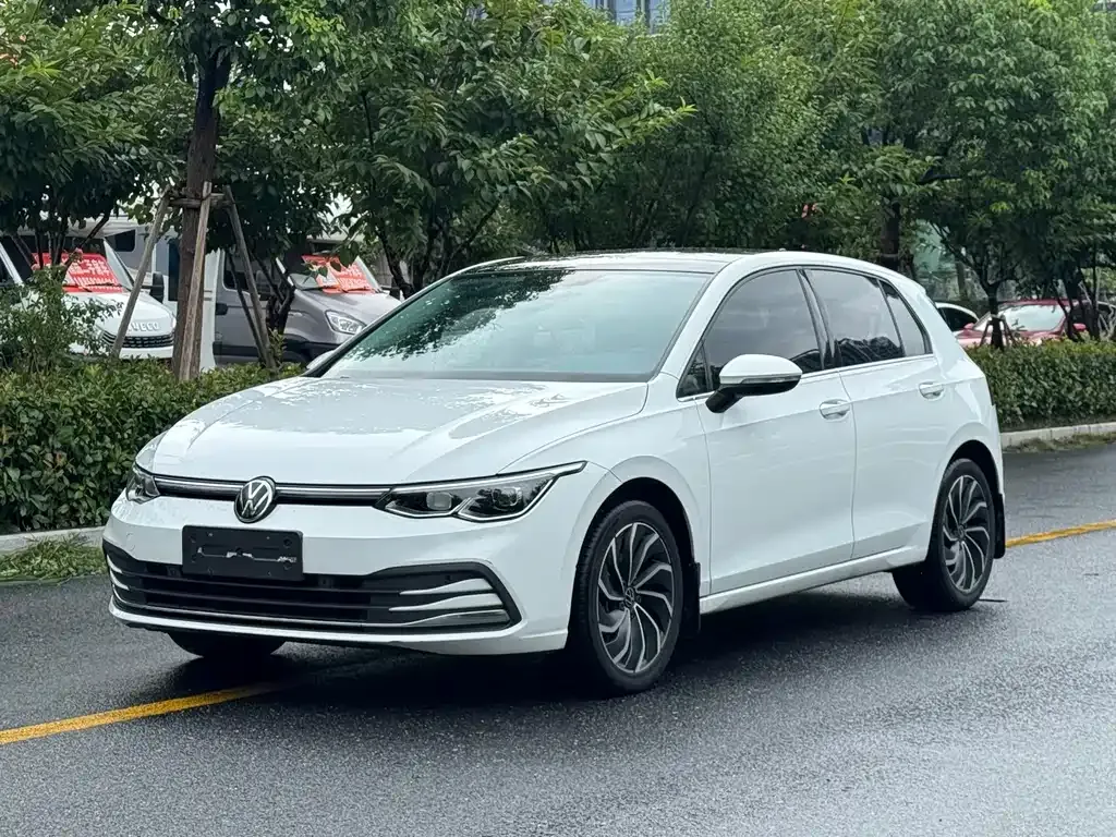 Volkswagen Golf 2022