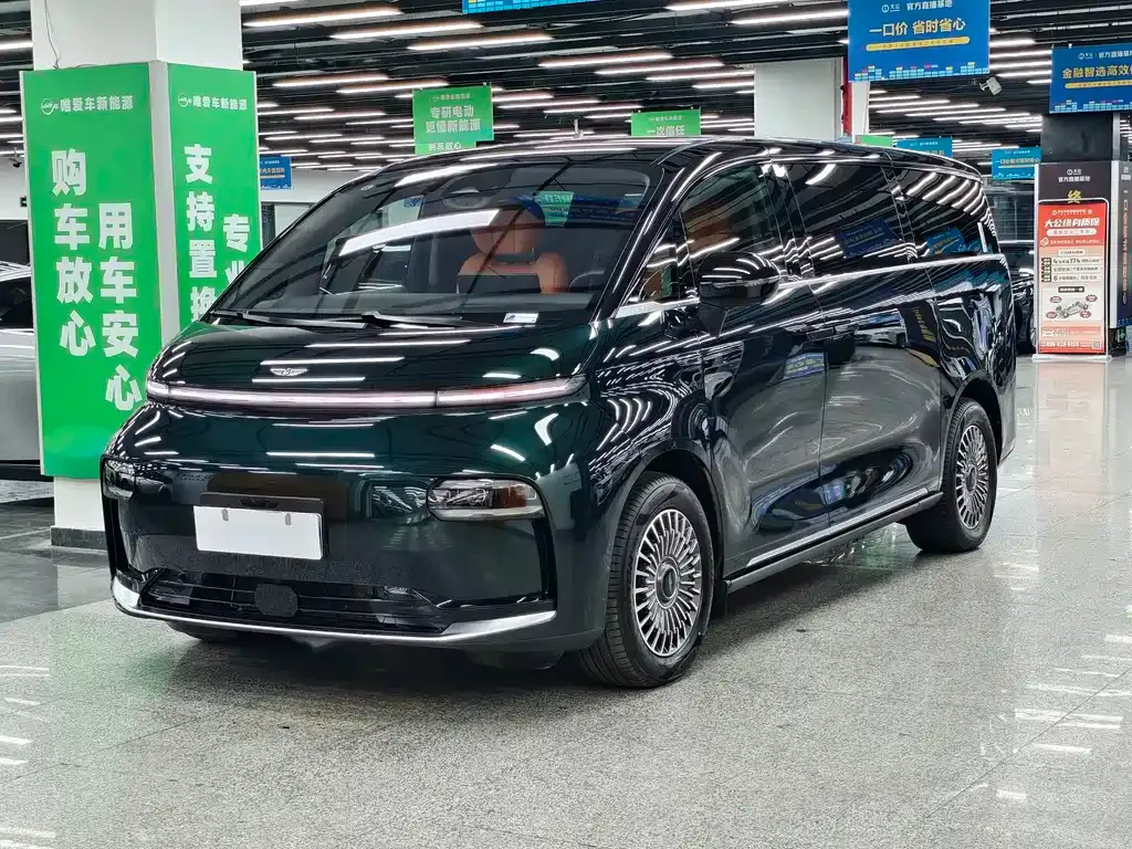 Geely Yizhen L380 2025