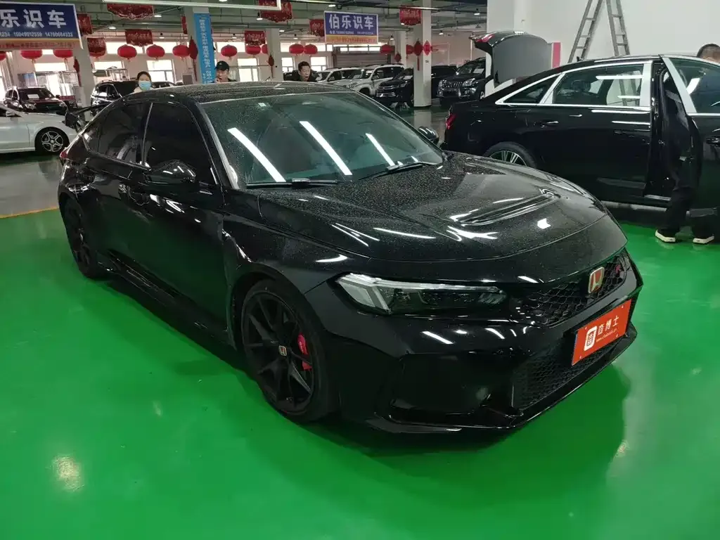 Honda Civic (Import) 2025