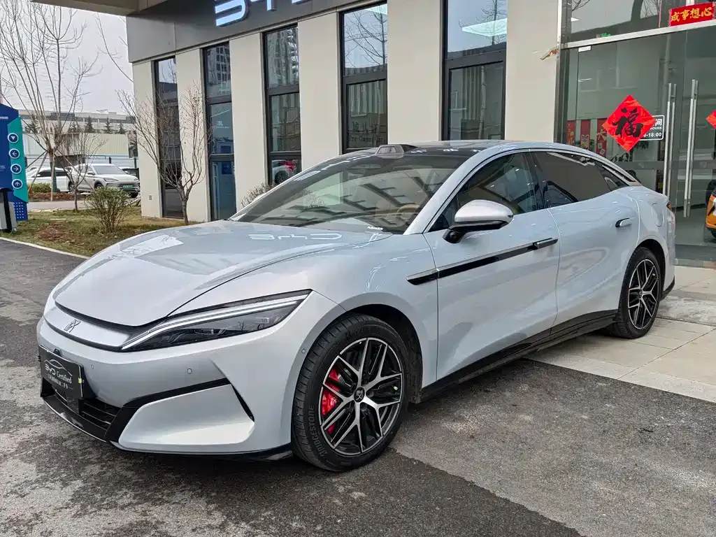 BYD Han L 2025