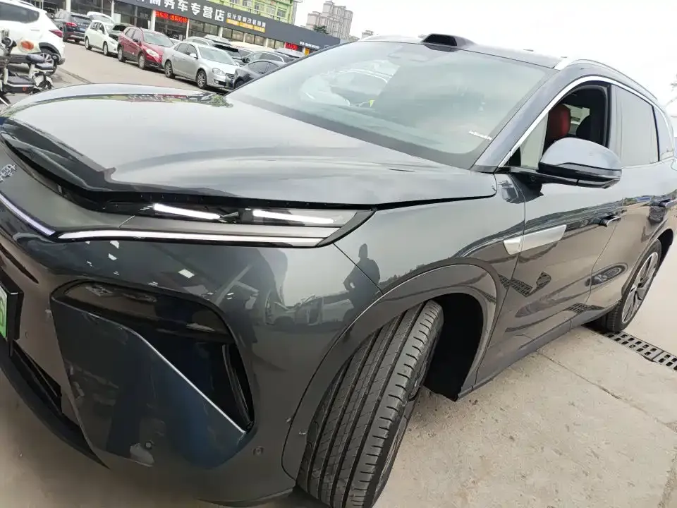 BYD Tang L 2025