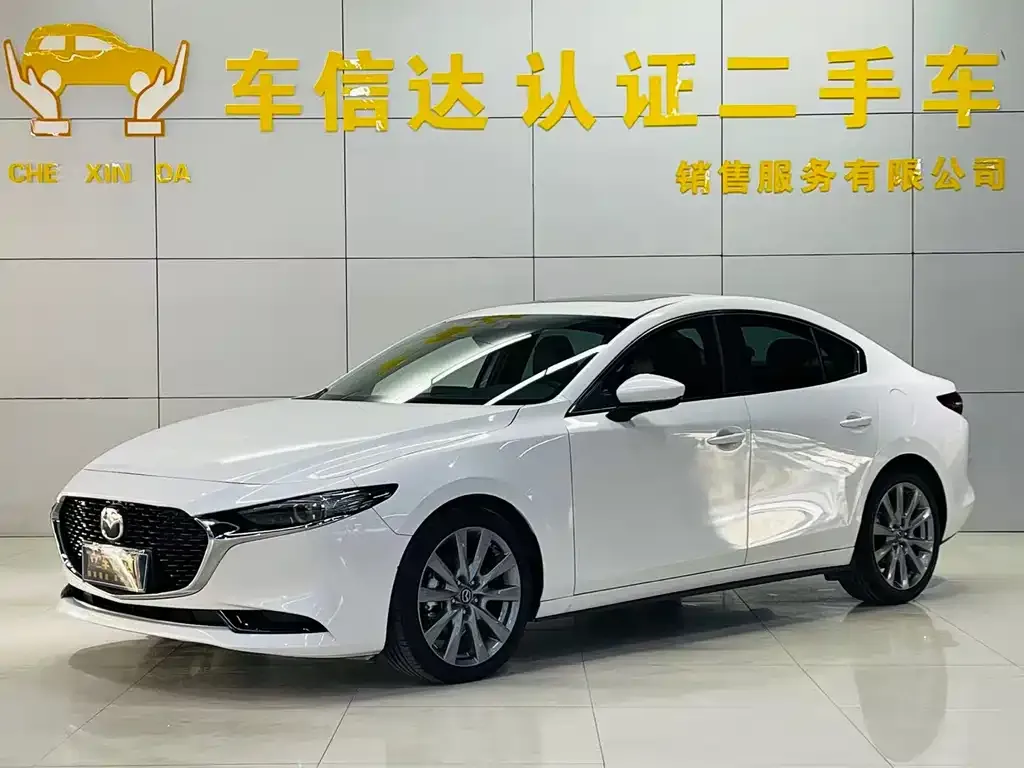 Mazda 3 Axela 2024