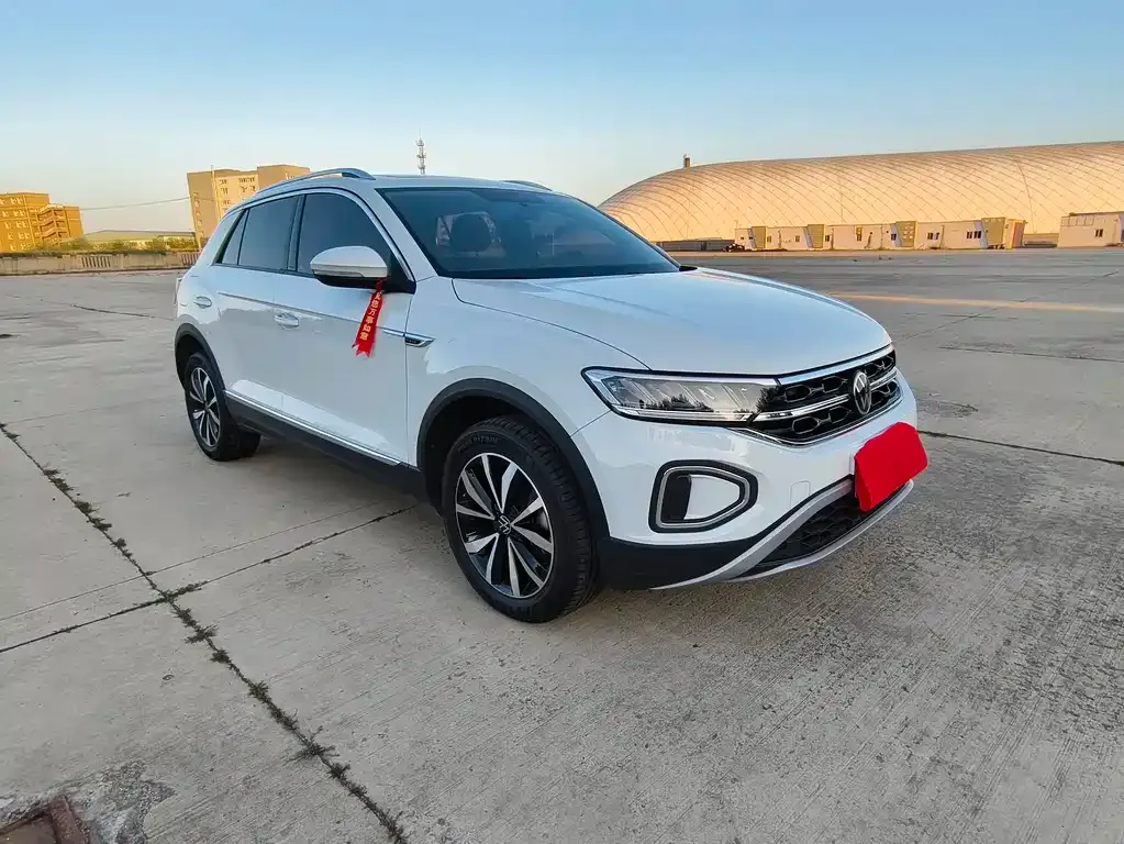 Volkswagen T-Roc 2024