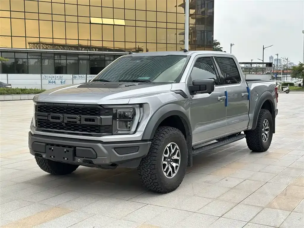 Ford F-150 Raptor 2025