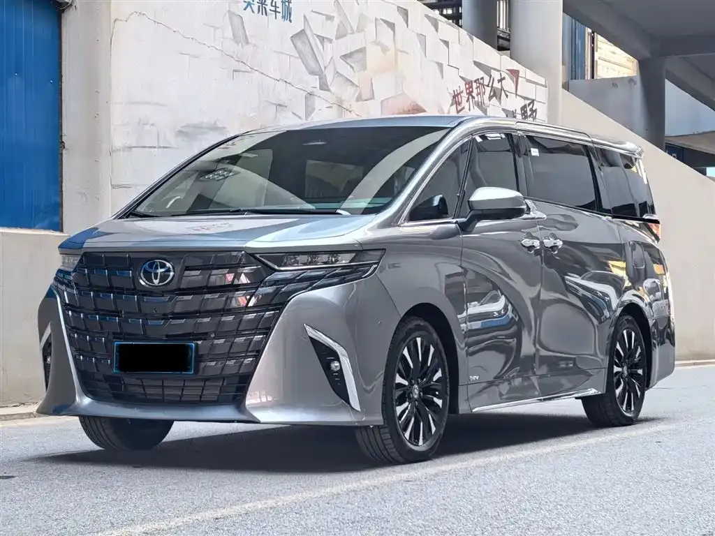 Toyota Alphard 2026