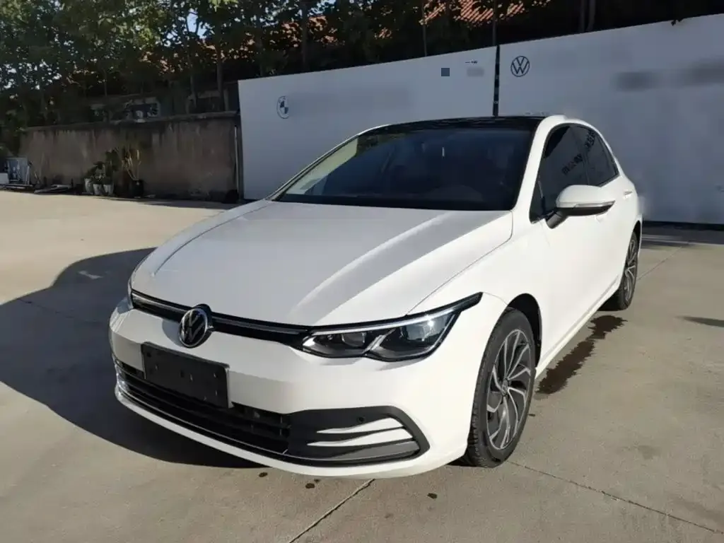 Volkswagen Golf 2024
