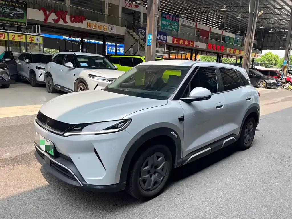 BYD Yuan UP 2025