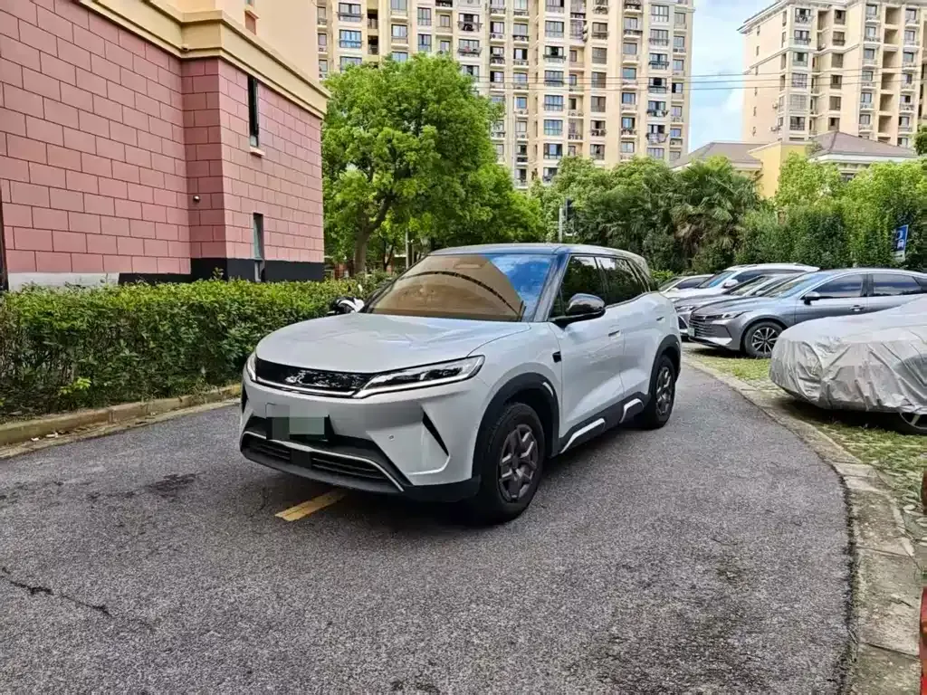 BYD Yuan UP 2025