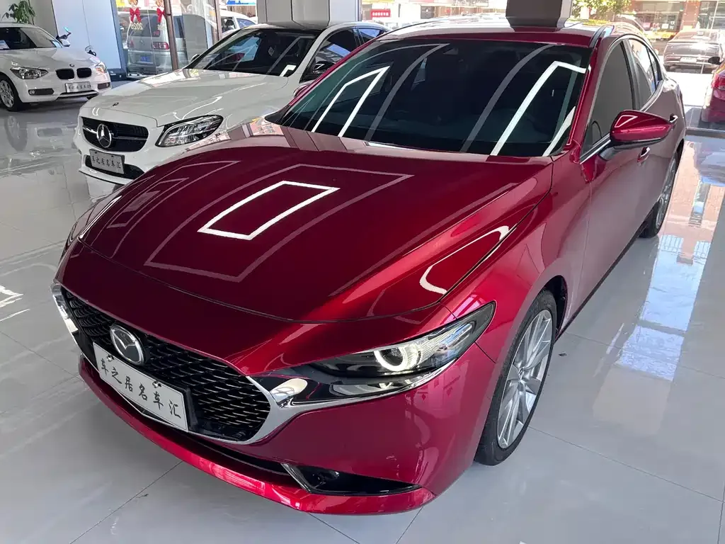 Mazda 3 Axela 2024