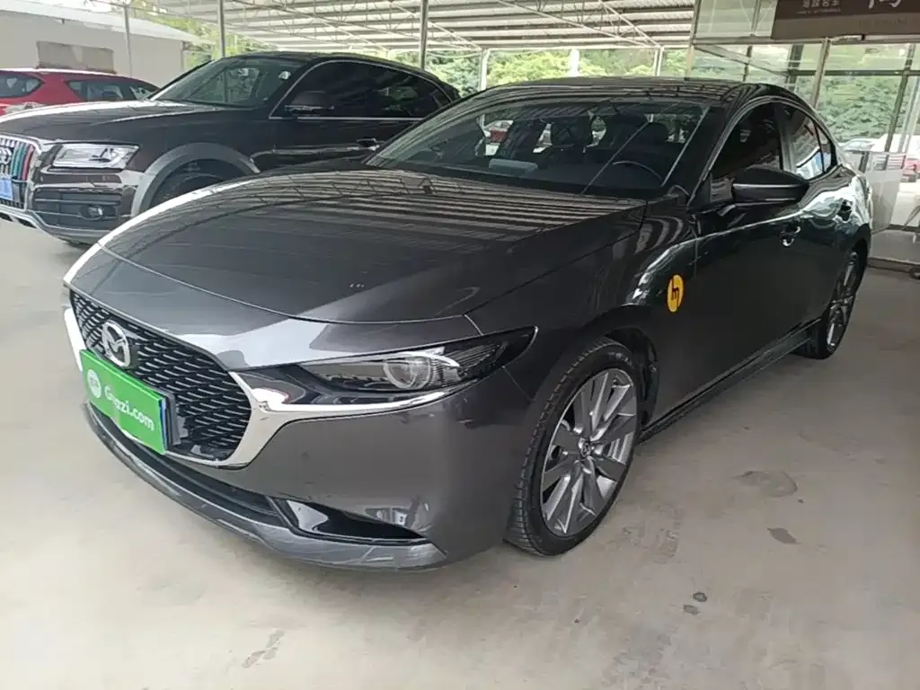 Mazda 3 Axela 2024