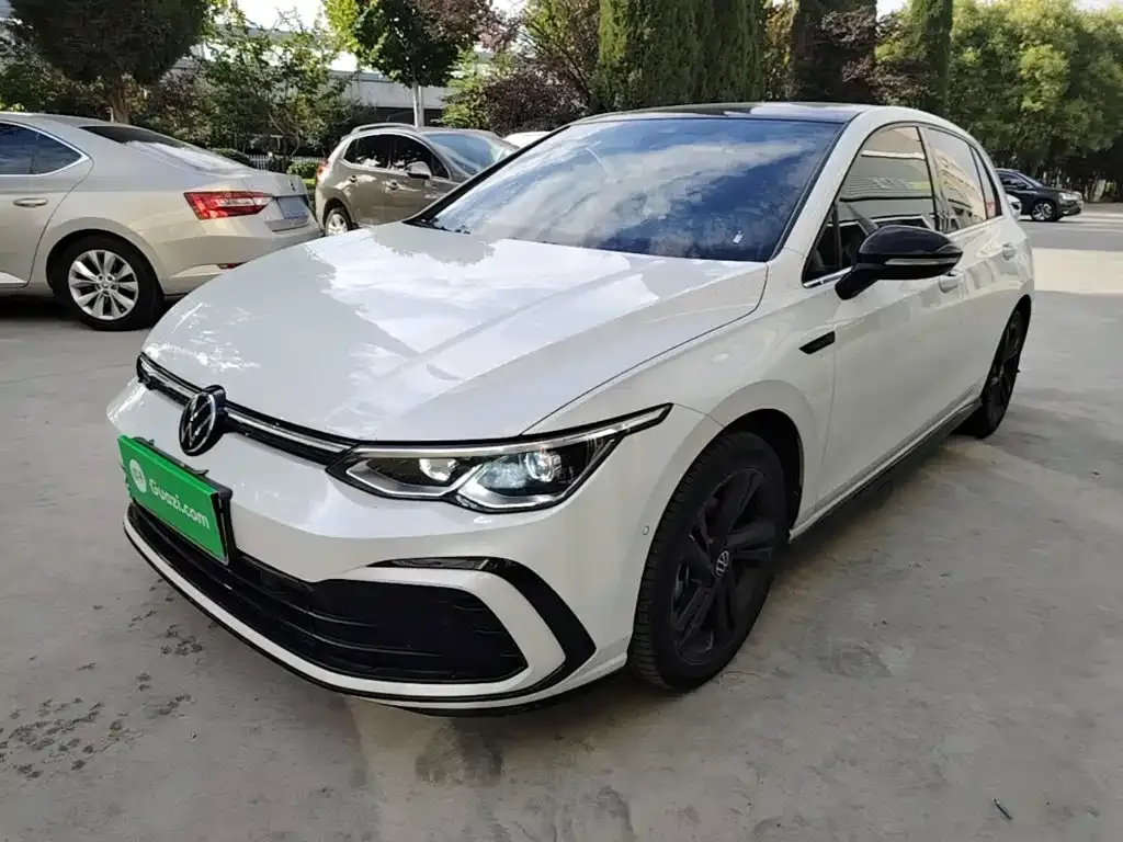 Volkswagen Golf 2024
