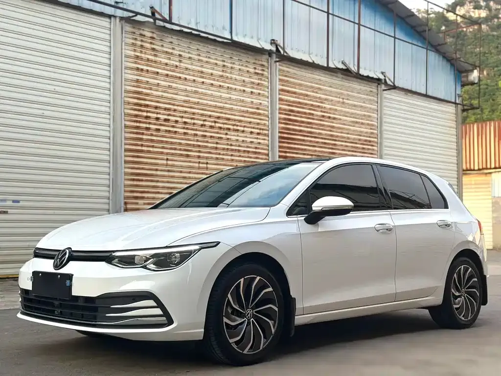 Volkswagen Golf 2024