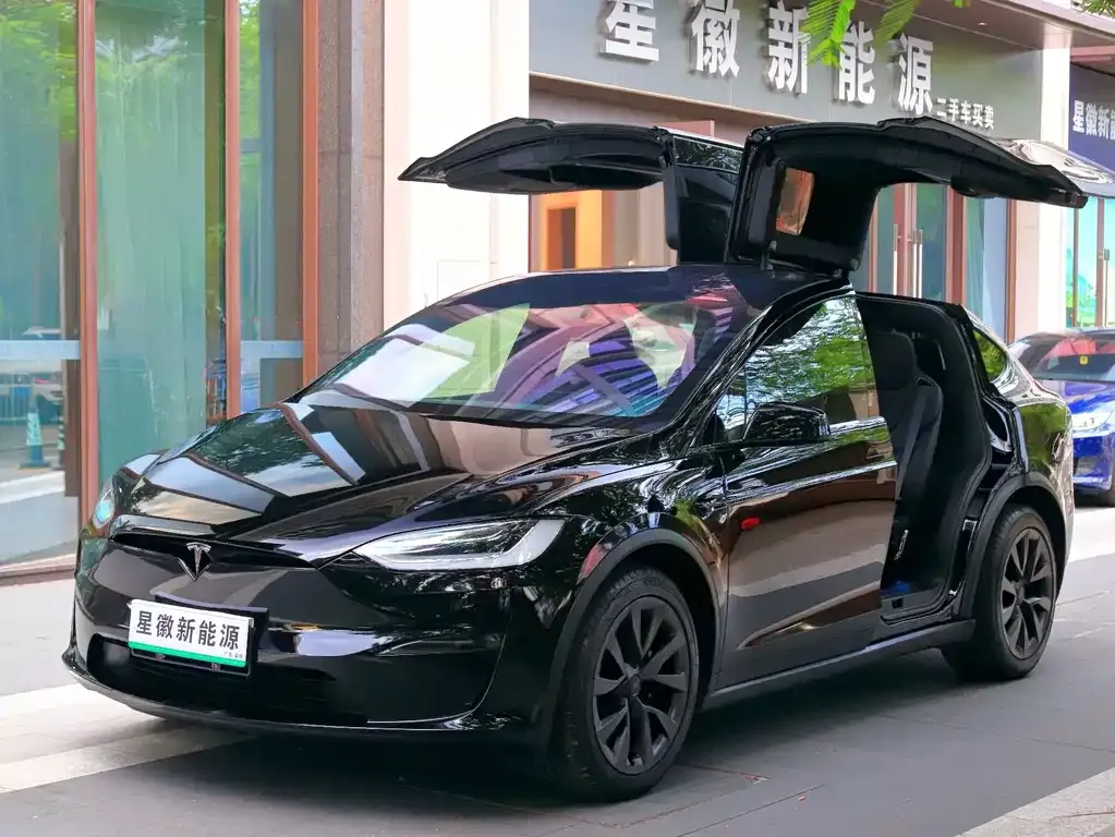 Tesla Model X 2023