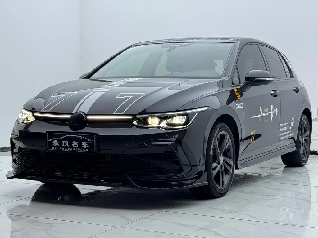 Volkswagen Golf 2024